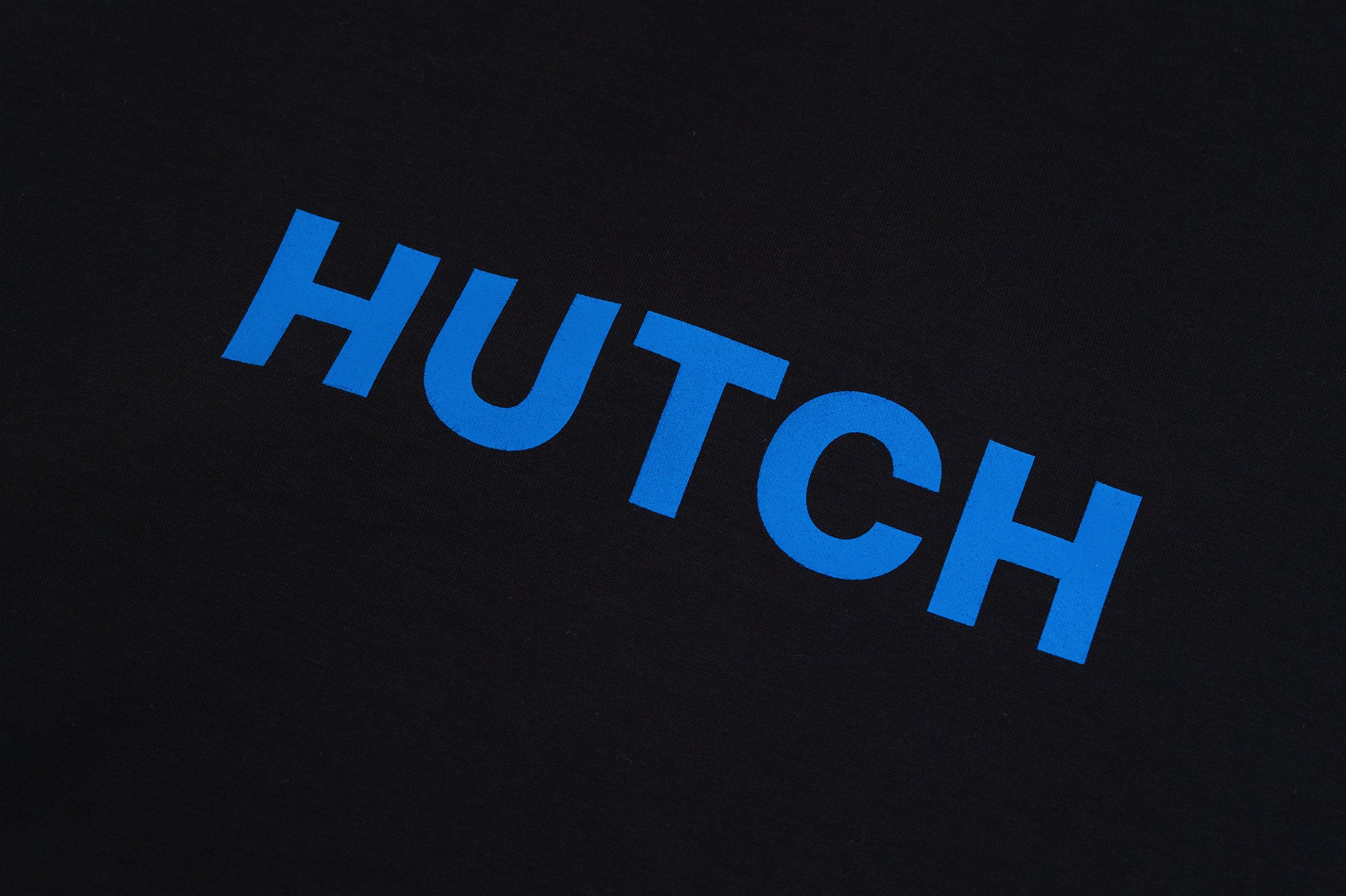 コットンタンクではありません「HUTCHです」